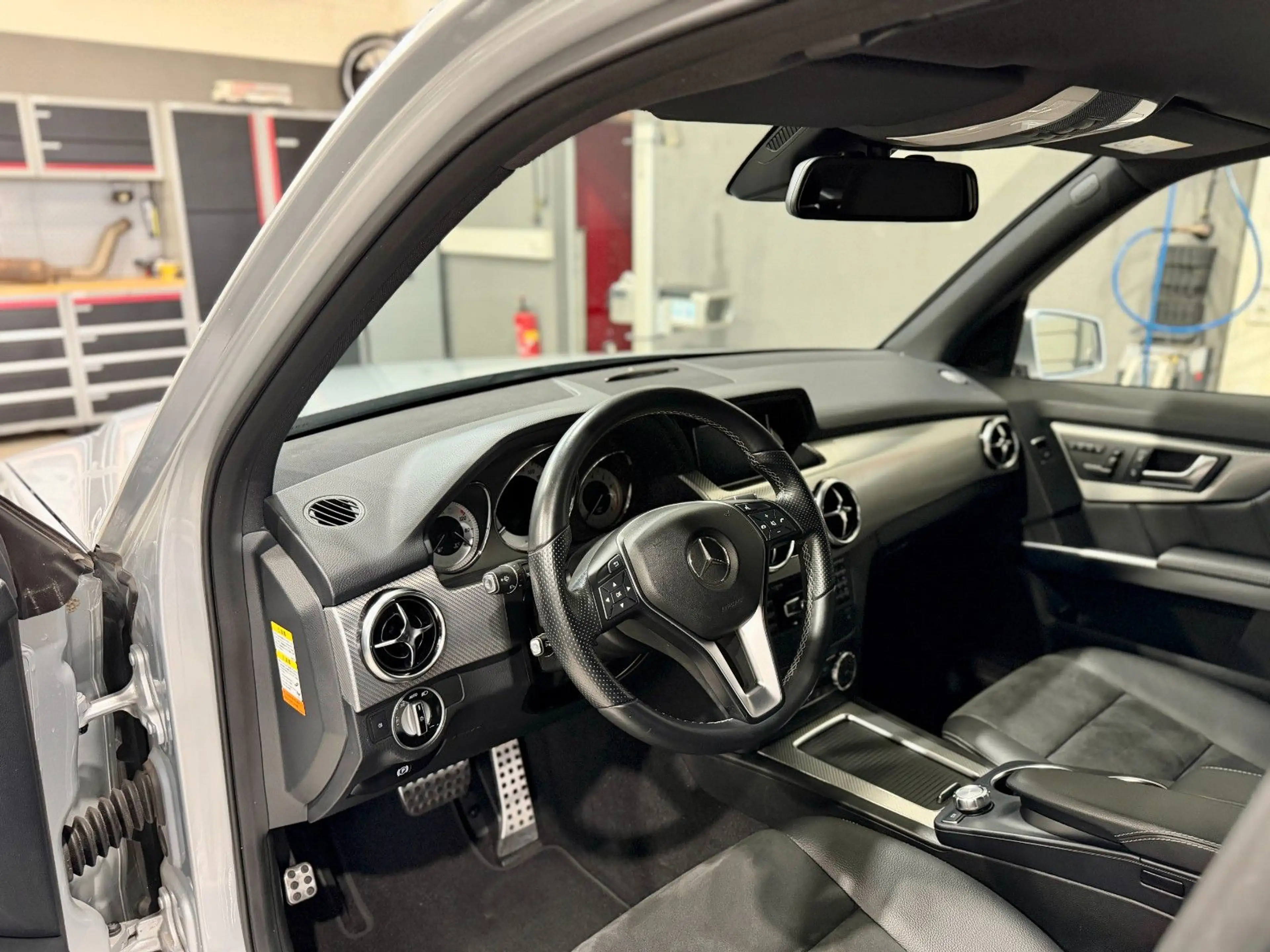 Mercedes-Benz GLK 350 GLK GLK 350 4Matic — photo 15