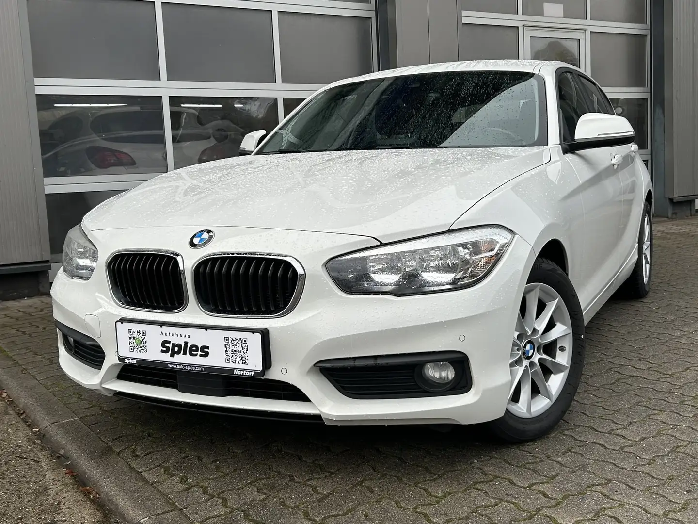BMW 116 d Advantage Navi Shz Weiß - 2