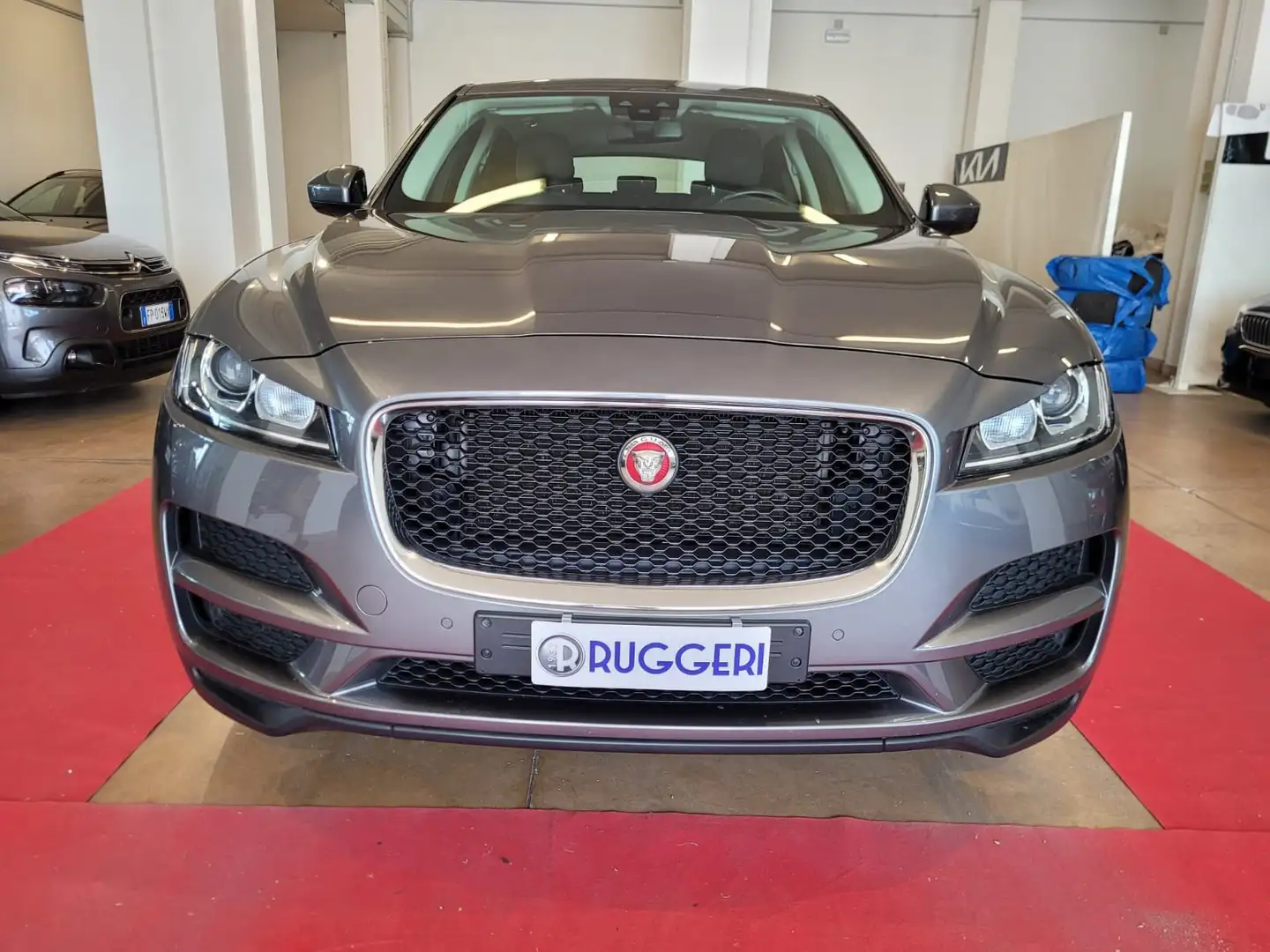 Jaguar F-Pace 2.0d 163cv Manuale Szürke - 2