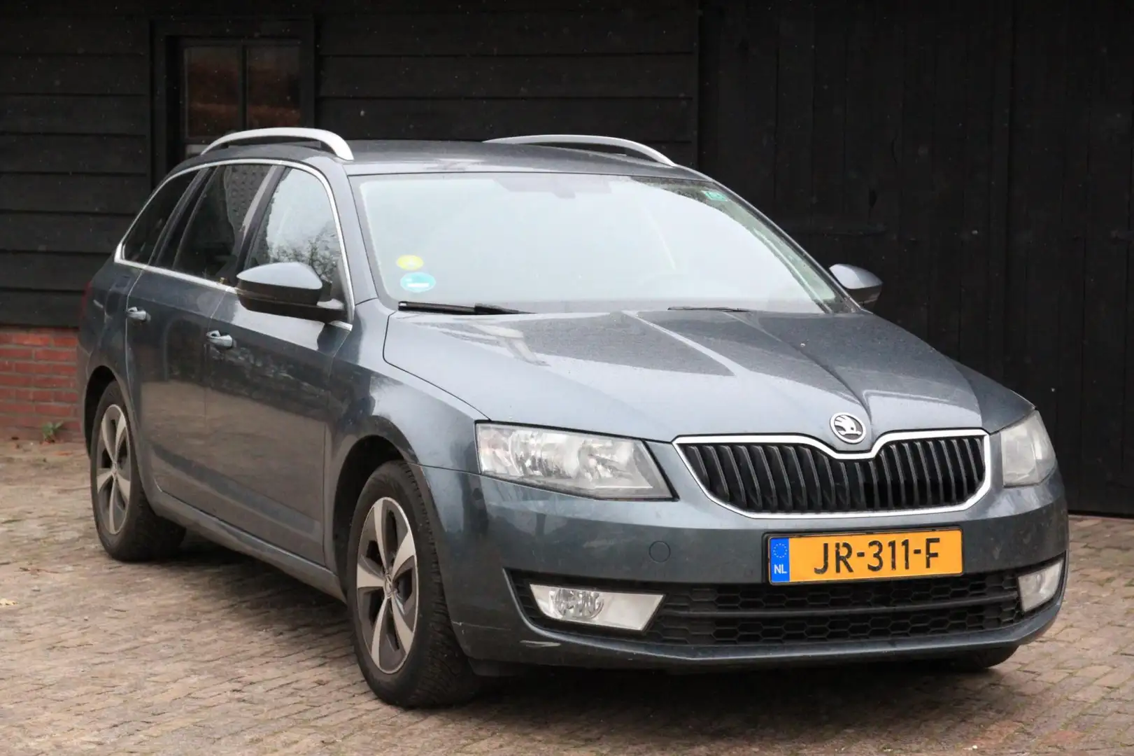 Skoda Octavia Combi 1.6 TDI Greenline Ambition Businessline Navi Grijs - 2