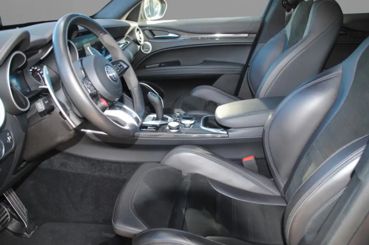 Alfa Romeo Stelvio 2021