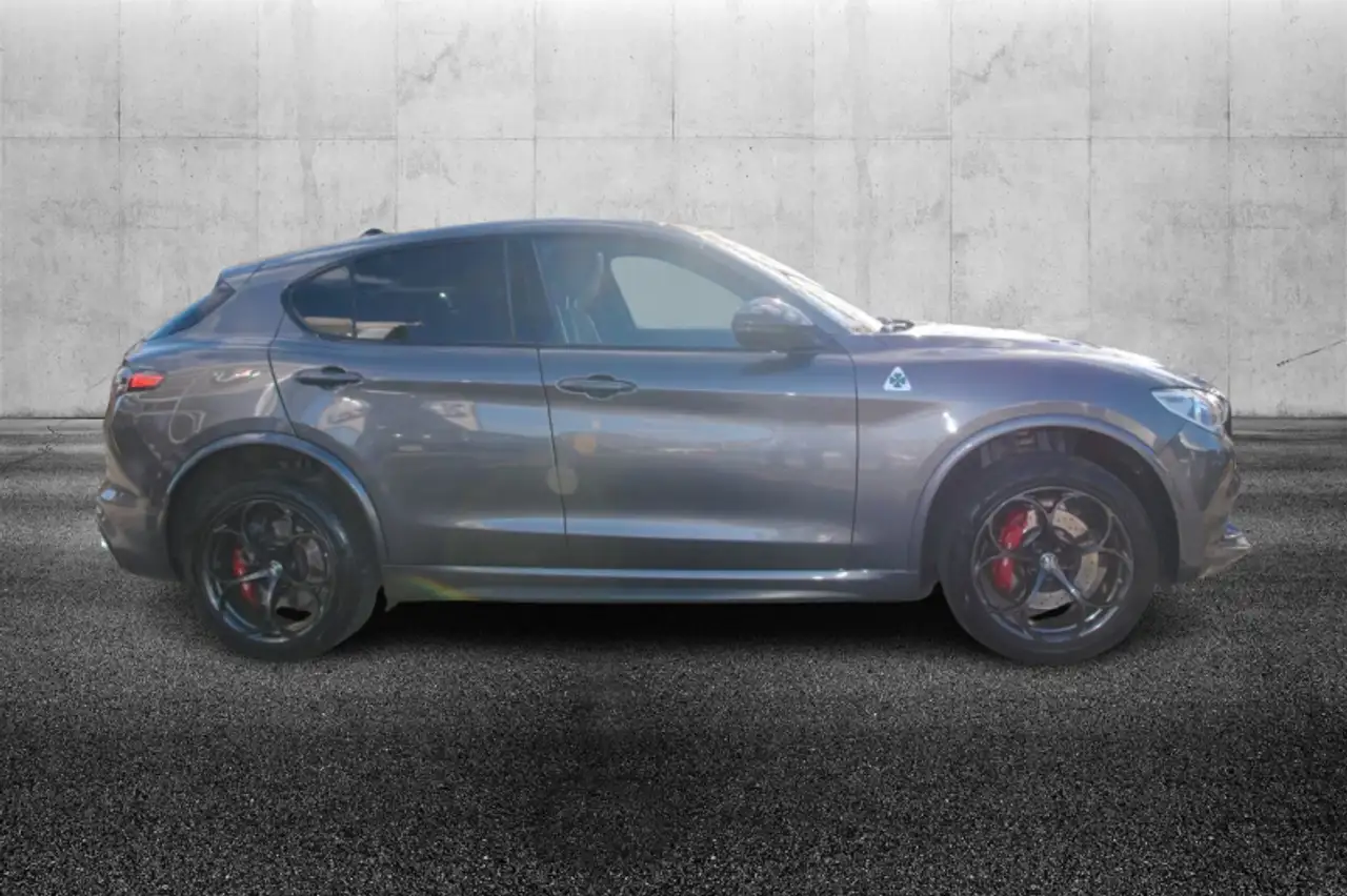 Alfa Romeo Stelvio 2021