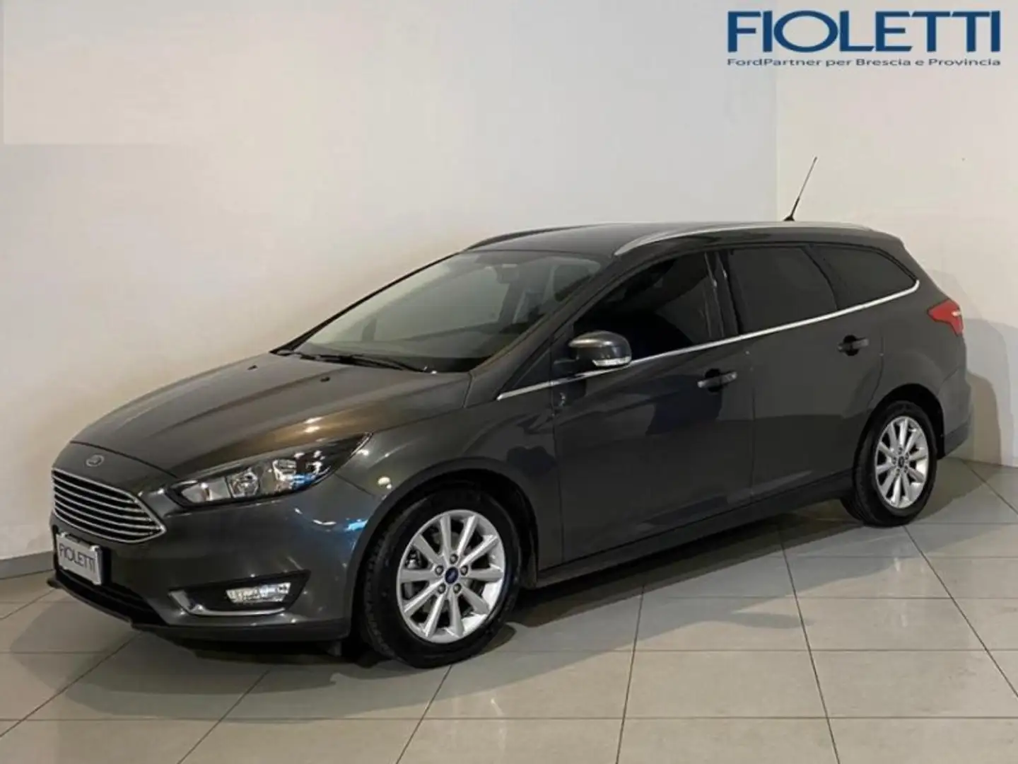 Ford Focus 3ª SERIE 1.5 TDCI 95 CV START&STOP SW TITANIUM Grigio - 1