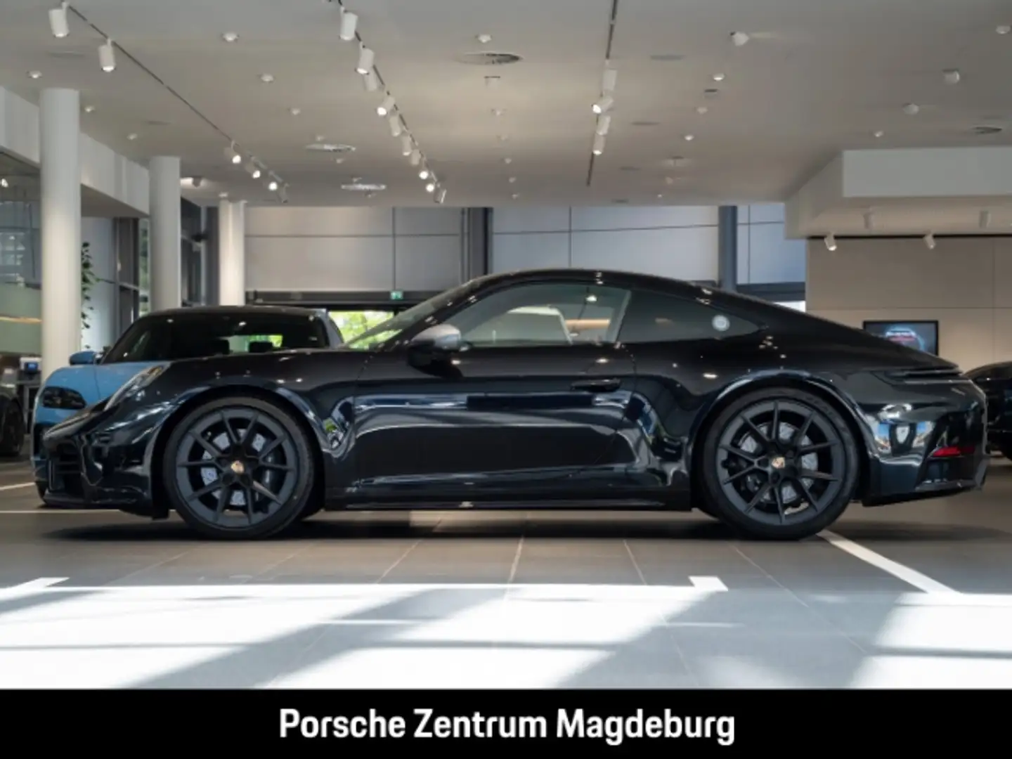 Porsche 992 -2 (911) Carrera T*HD-MATRIX*LIFT*BOSE* Zwart - 2