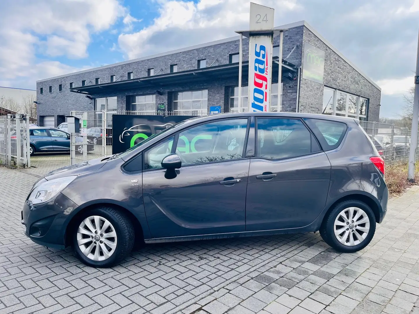 Opel Meriva Active Grau - 2