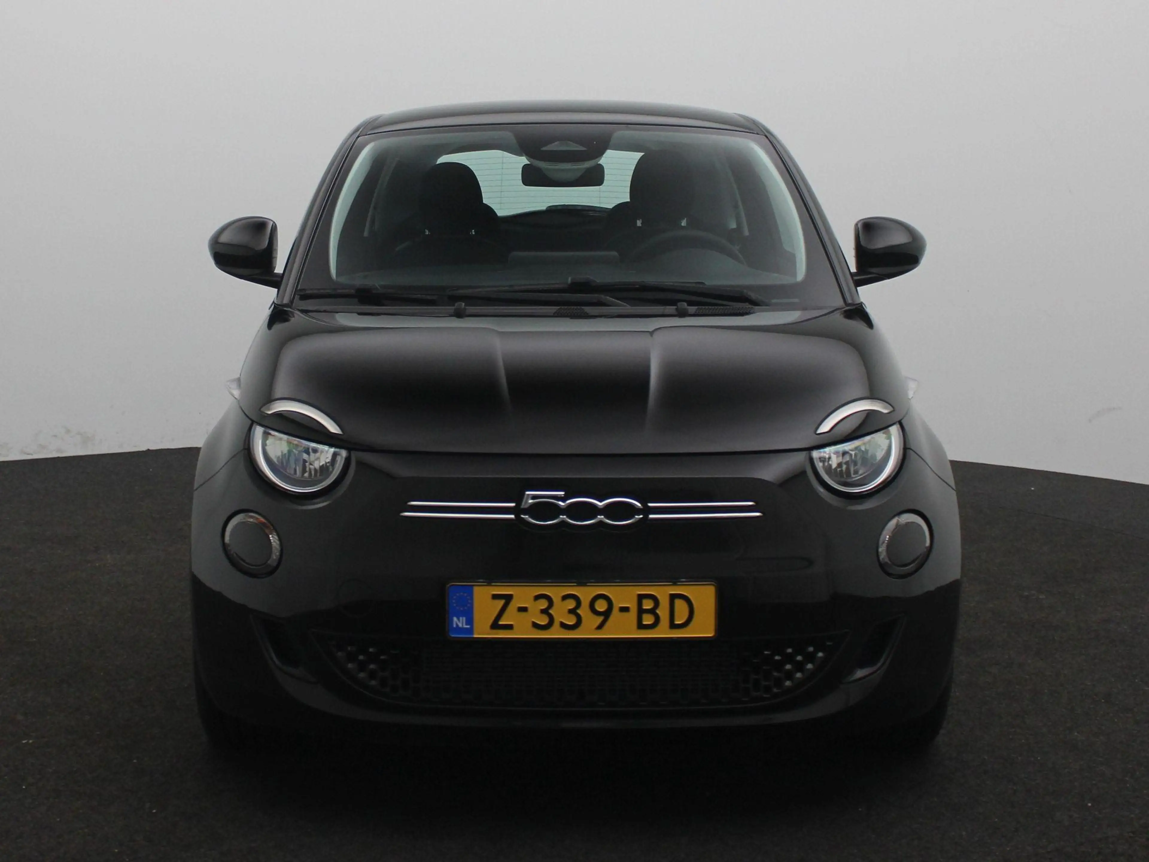 Fiat 500e 42 kWh LMV — photo 3