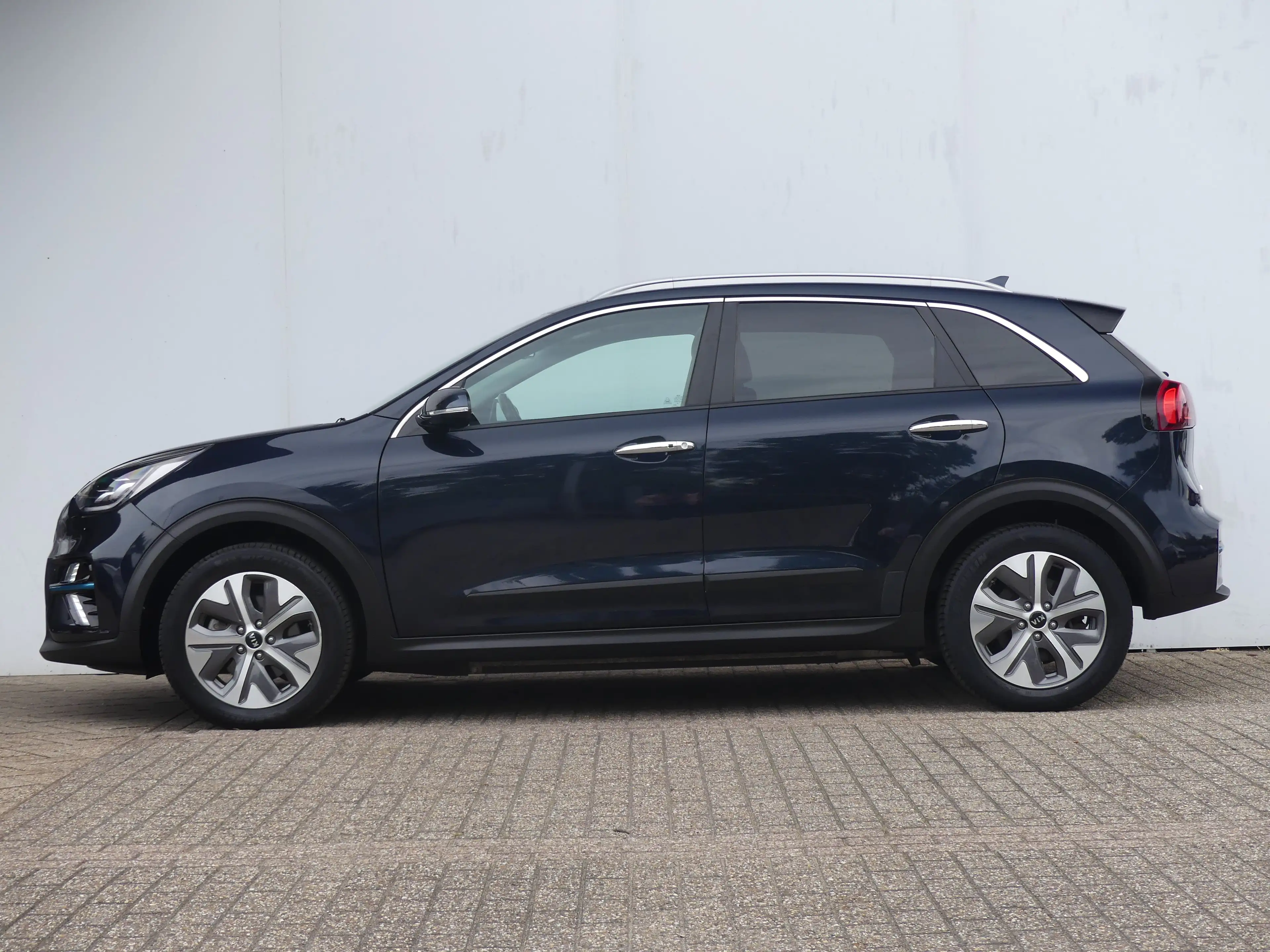 Kia e-Niro DynamicPlusLine 64 kWh | PANORAMADAK | ADAPTIVE CR — photo 2