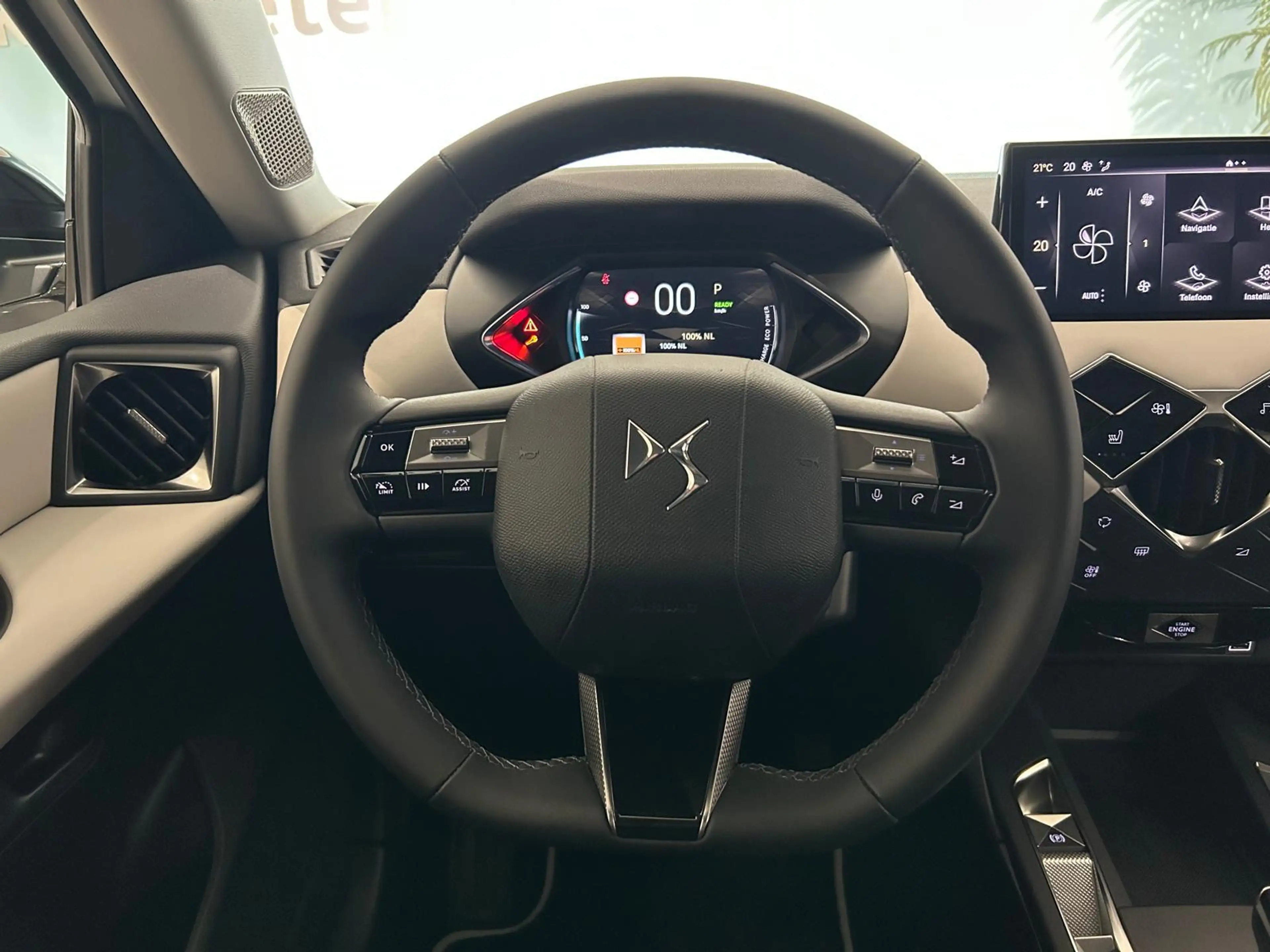 DS Automobiles DS 3 E-Tense Esprit De Voyage 54 kWh PACK DRIVE 1 | LED — photo 4