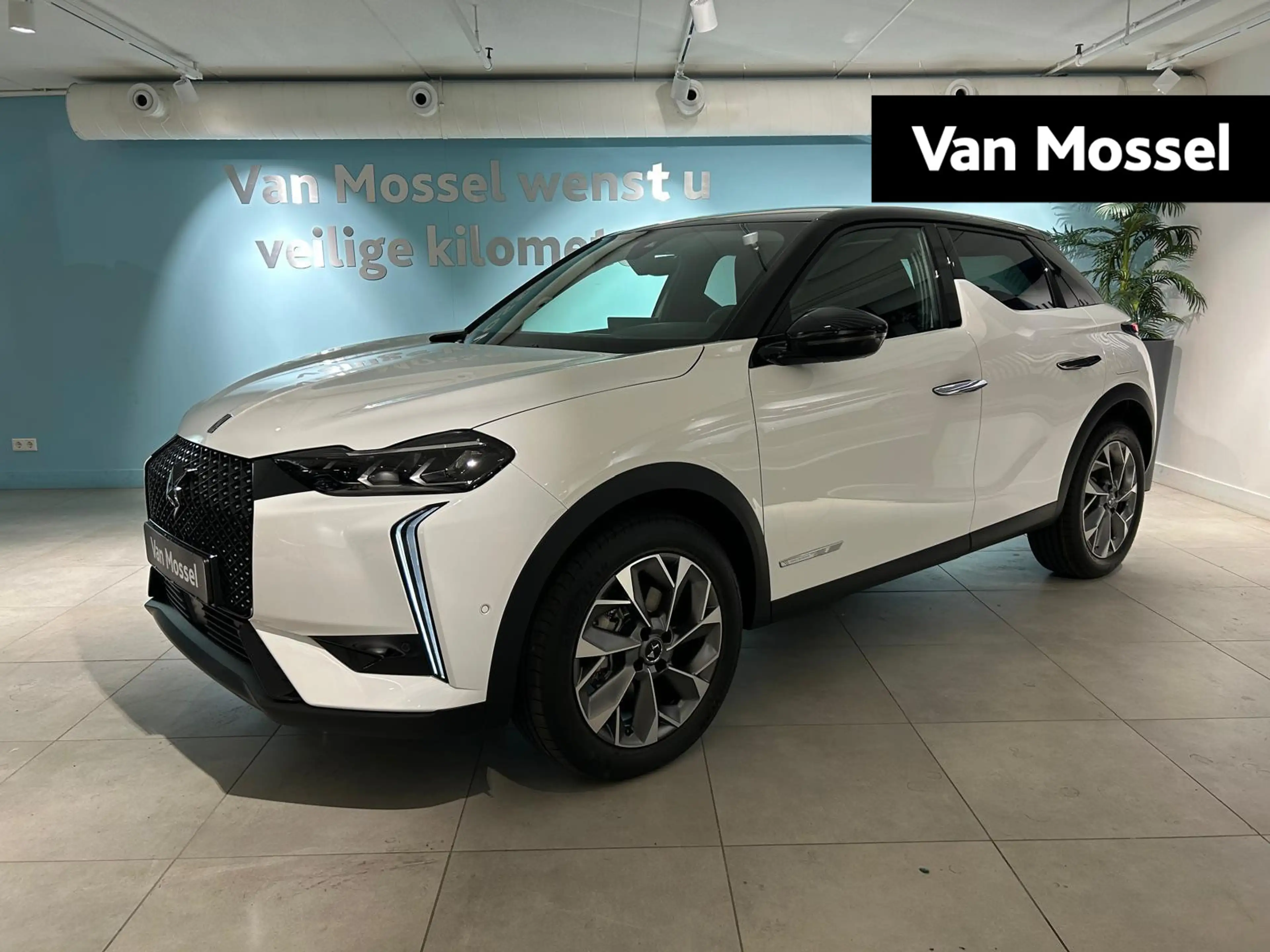 DS Automobiles DS 3 E-Tense Esprit De Voyage 54 kWh PACK DRIVE 1 | LED