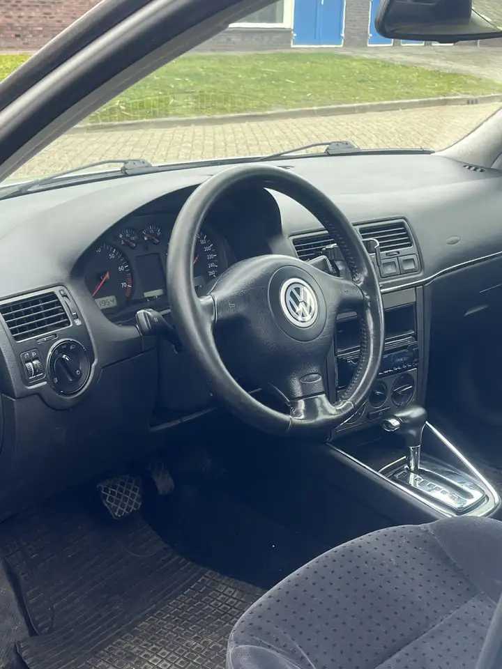 Volkswagen Bora 1.6 Trendline, foto 2