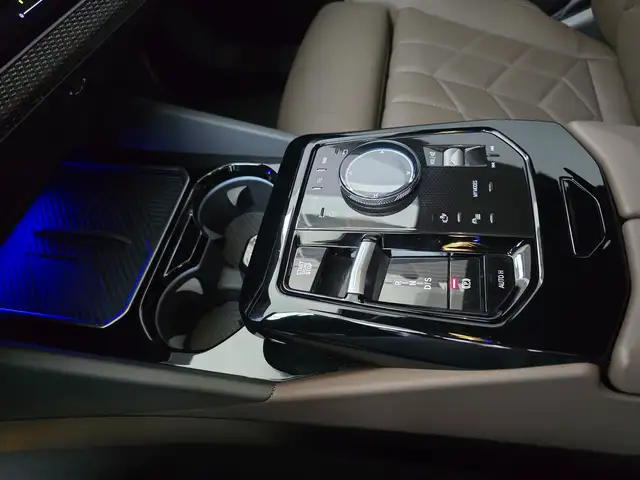 BMW 520 d xDrive Touring -Modell G61 M-Aerodynamikpaket Ansicht 30