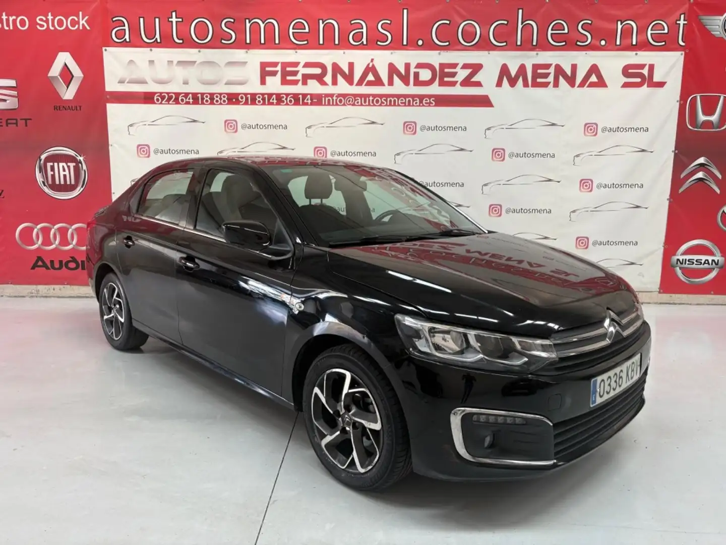 Citroen C-Elysée 1.2 PureTech Shine 82 Schwarz - 1