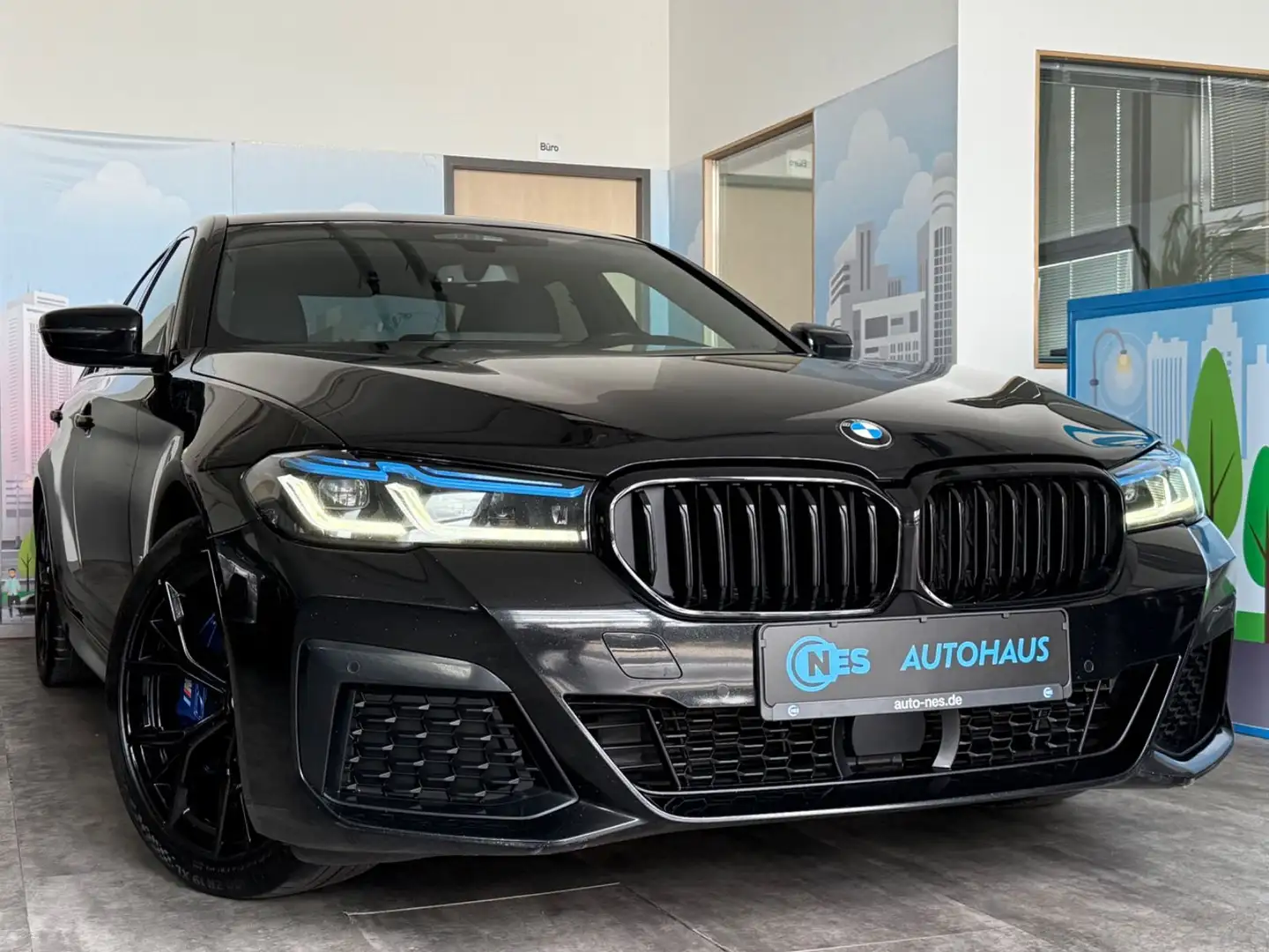 BMW 520 d xDr ACC*M SPORT*LASER*KAM*HUD*KEY*HiFi*19' Noir - 2