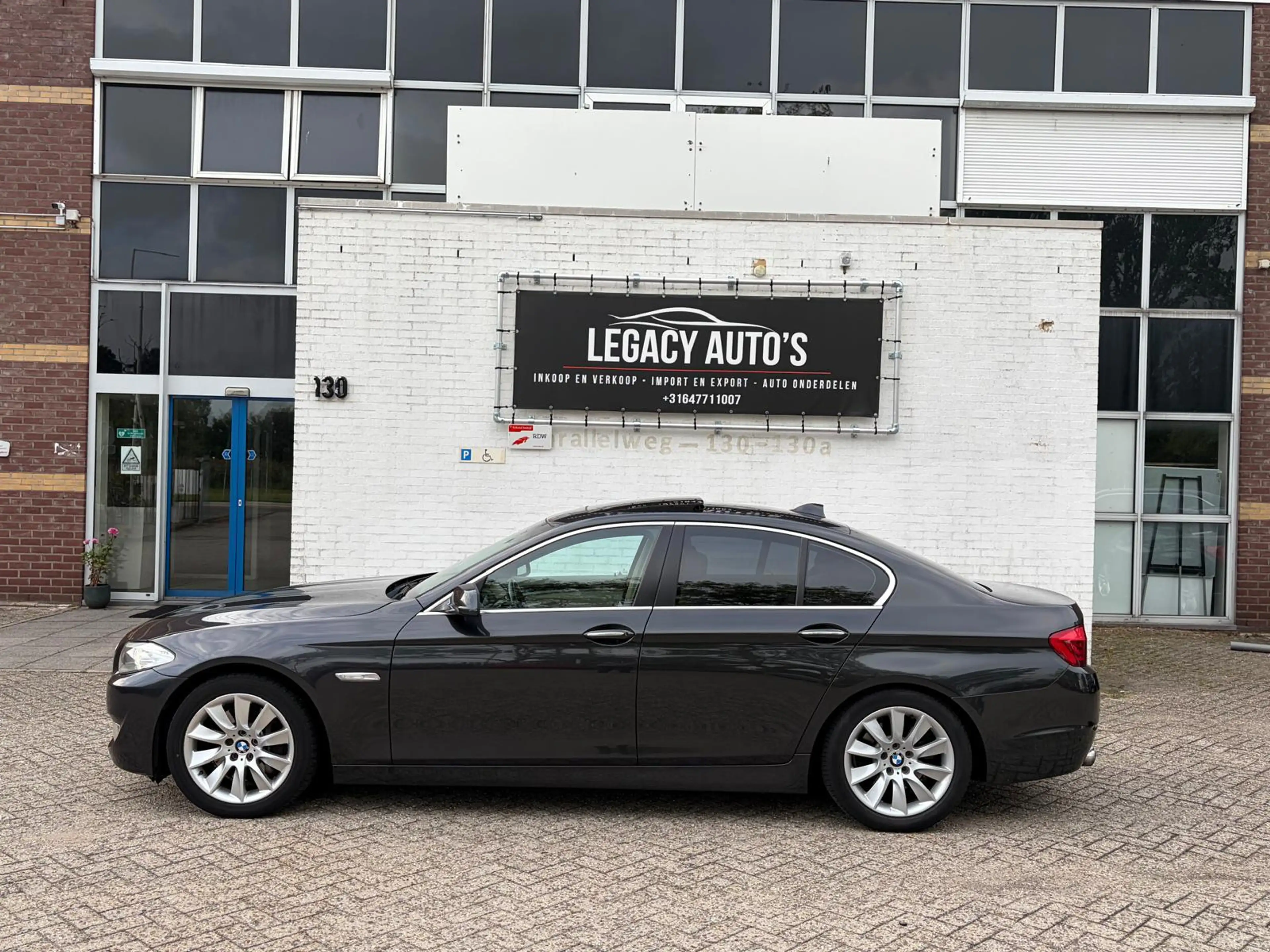 BMW 528 5-serie 528i High Executive - VOL OPTIES - RIJDT & — photo 3