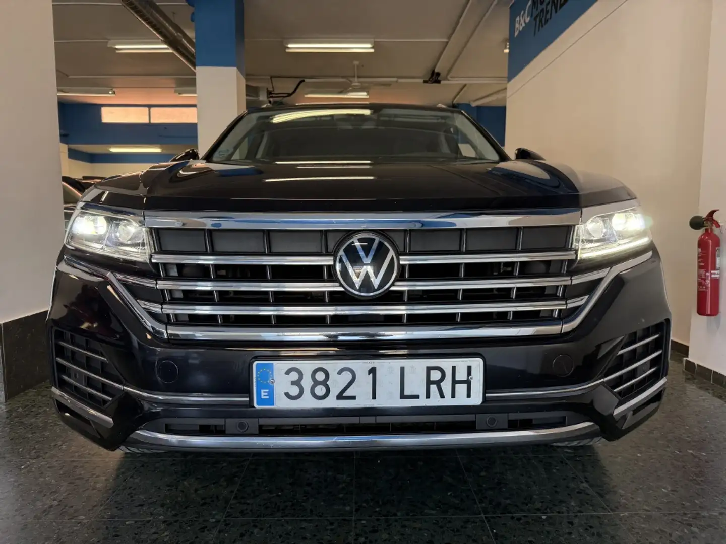 Volkswagen Touareg 3.0TDI V6 Premium Tiptronic Elegance 4M 170kW Negro - 2