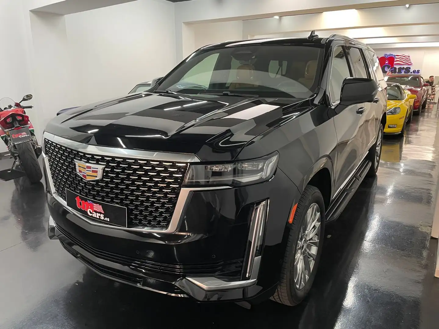 Cadillac Escalade PREMIUM LUXURY Noir - 2