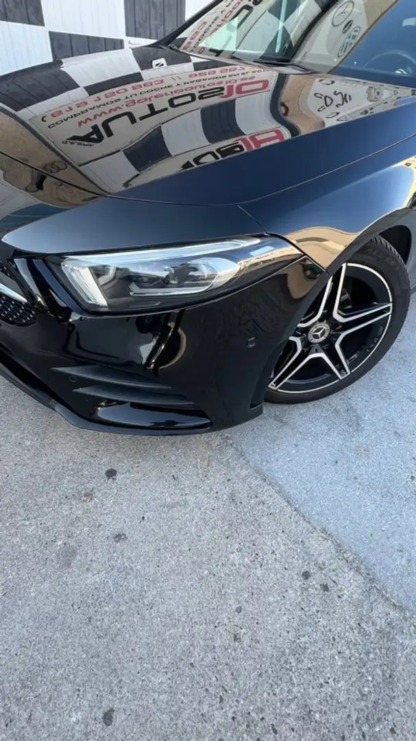 Mercedes-Benz A 180 d CAMBIO AUTOMATICO PACK AMG Zwart - 2
