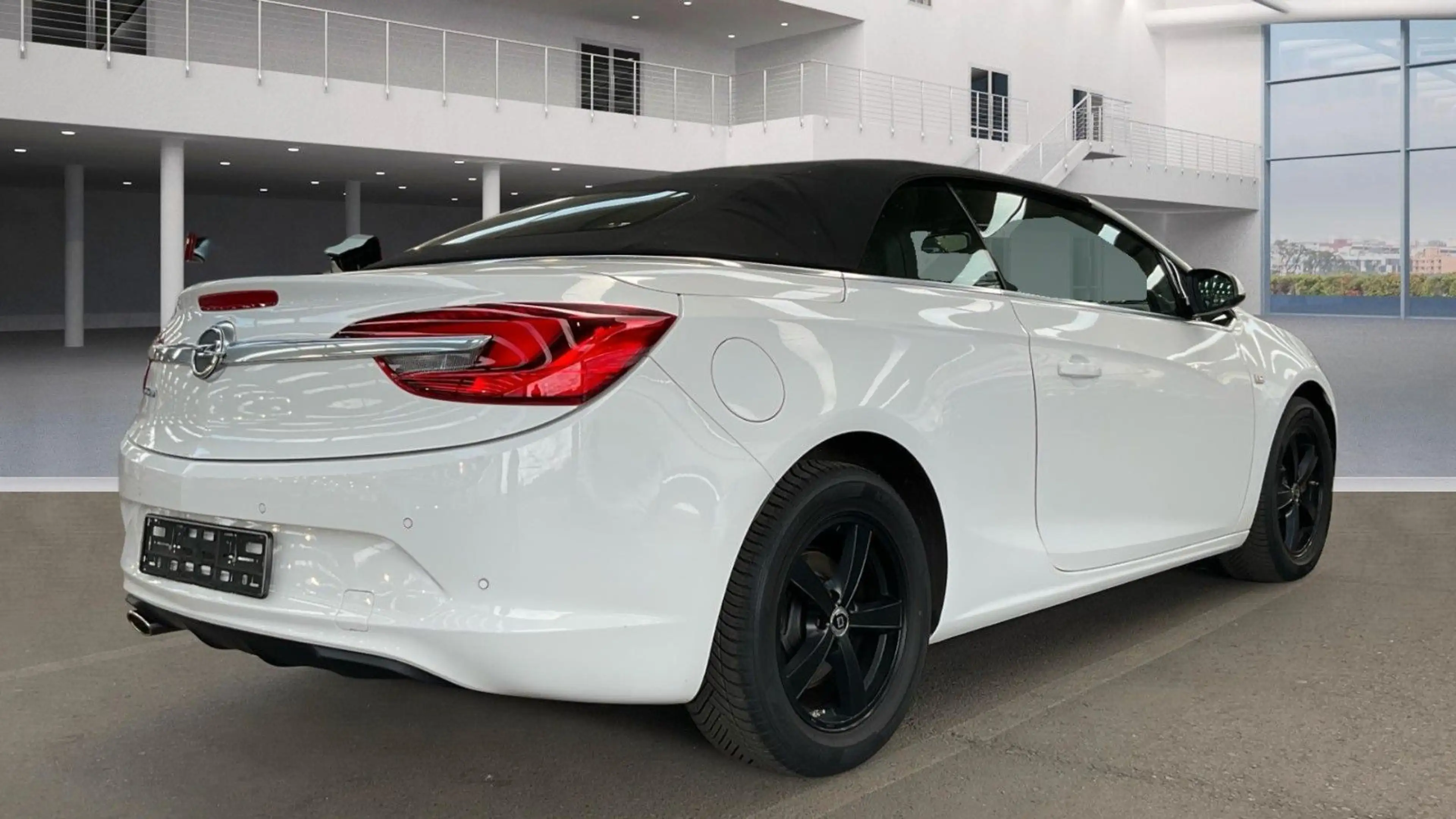 Opel Cascada 1.4 Edition/Xenon/Leder/PDC/SHZ/1.Hand — photo 2