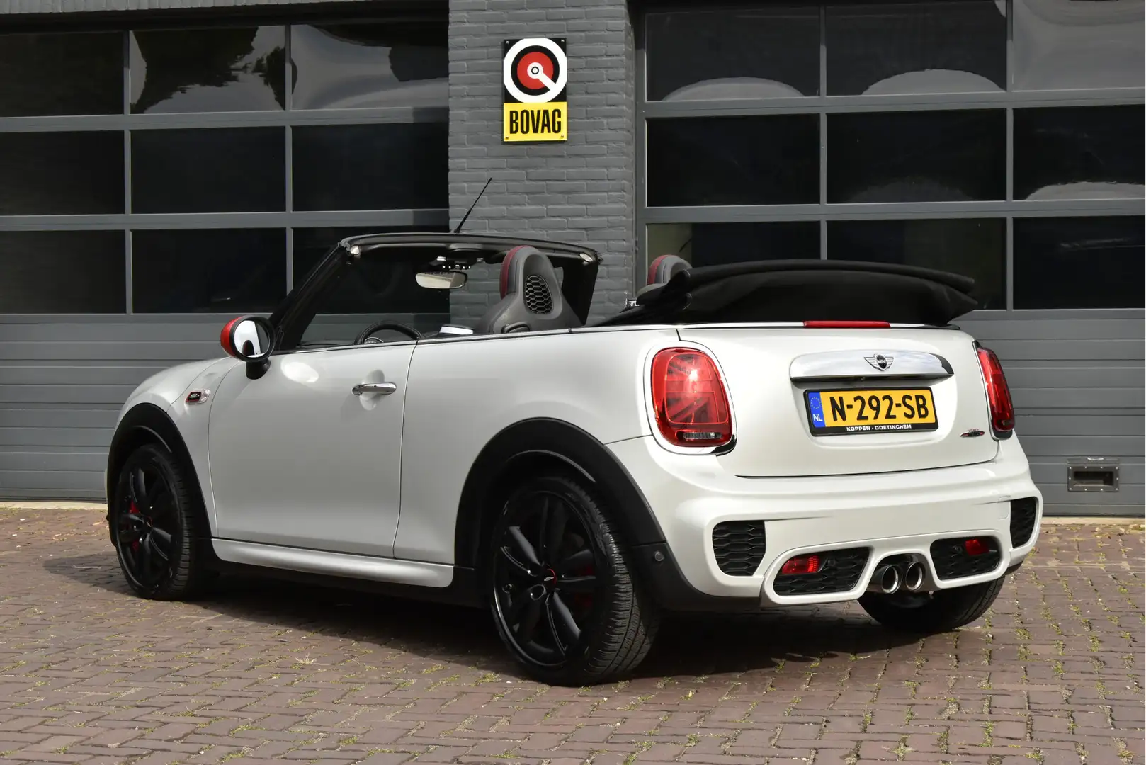 MINI John Cooper Works Cabrio Mini 2.0 Chili Wit - 2