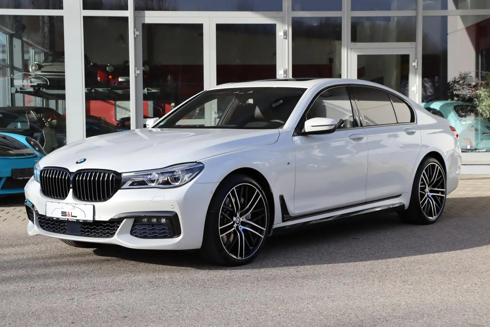 BMW 750 d xD M-PAKET/GSD/INTEGRAL/LASER/H-K/21"/HUD White - 1