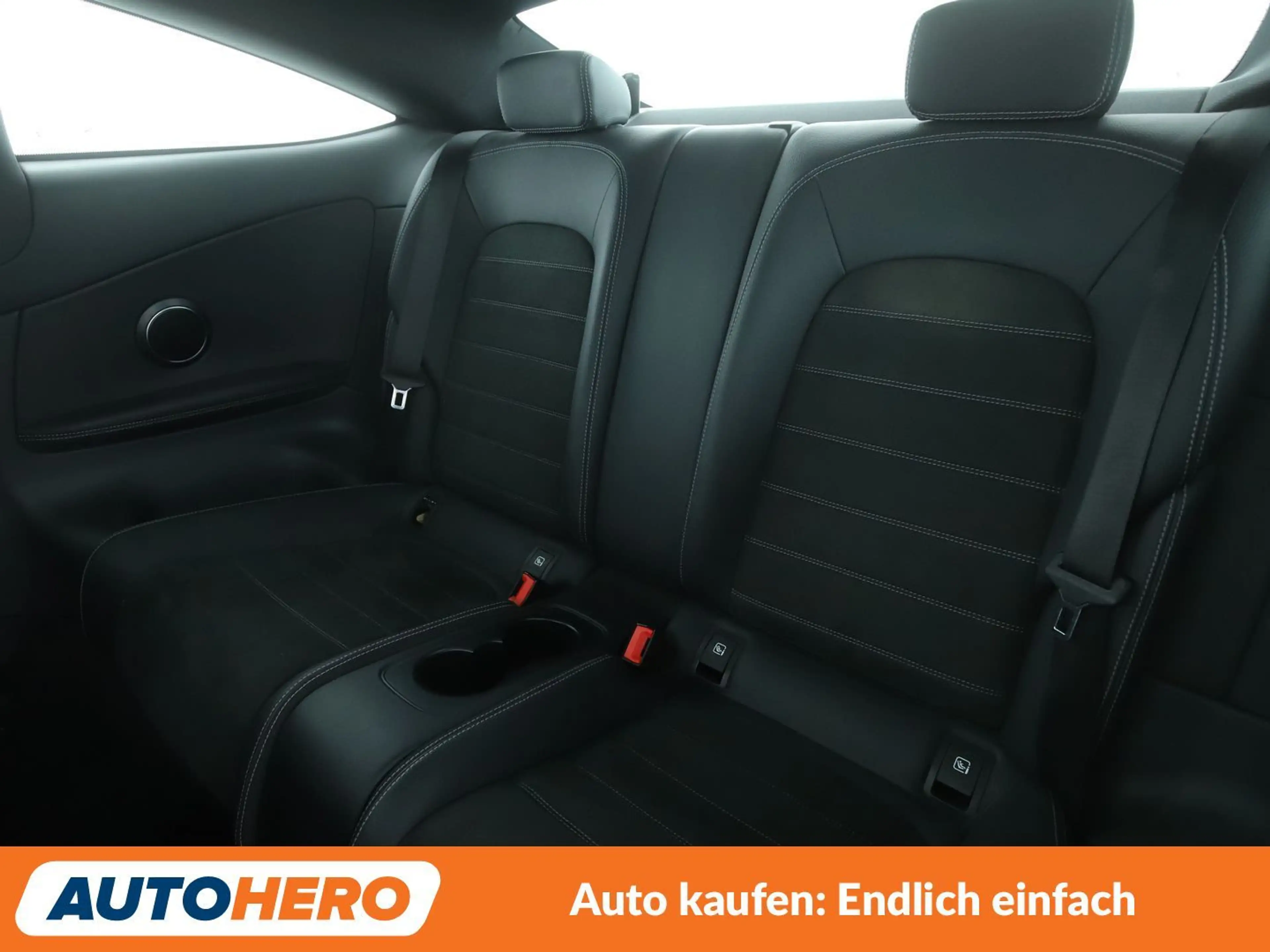 Mercedes-Benz C 250 AMG Line Aut.*NAVI*LED*PDC*SHZ*TEMPO*KLIMA* — photo 14
