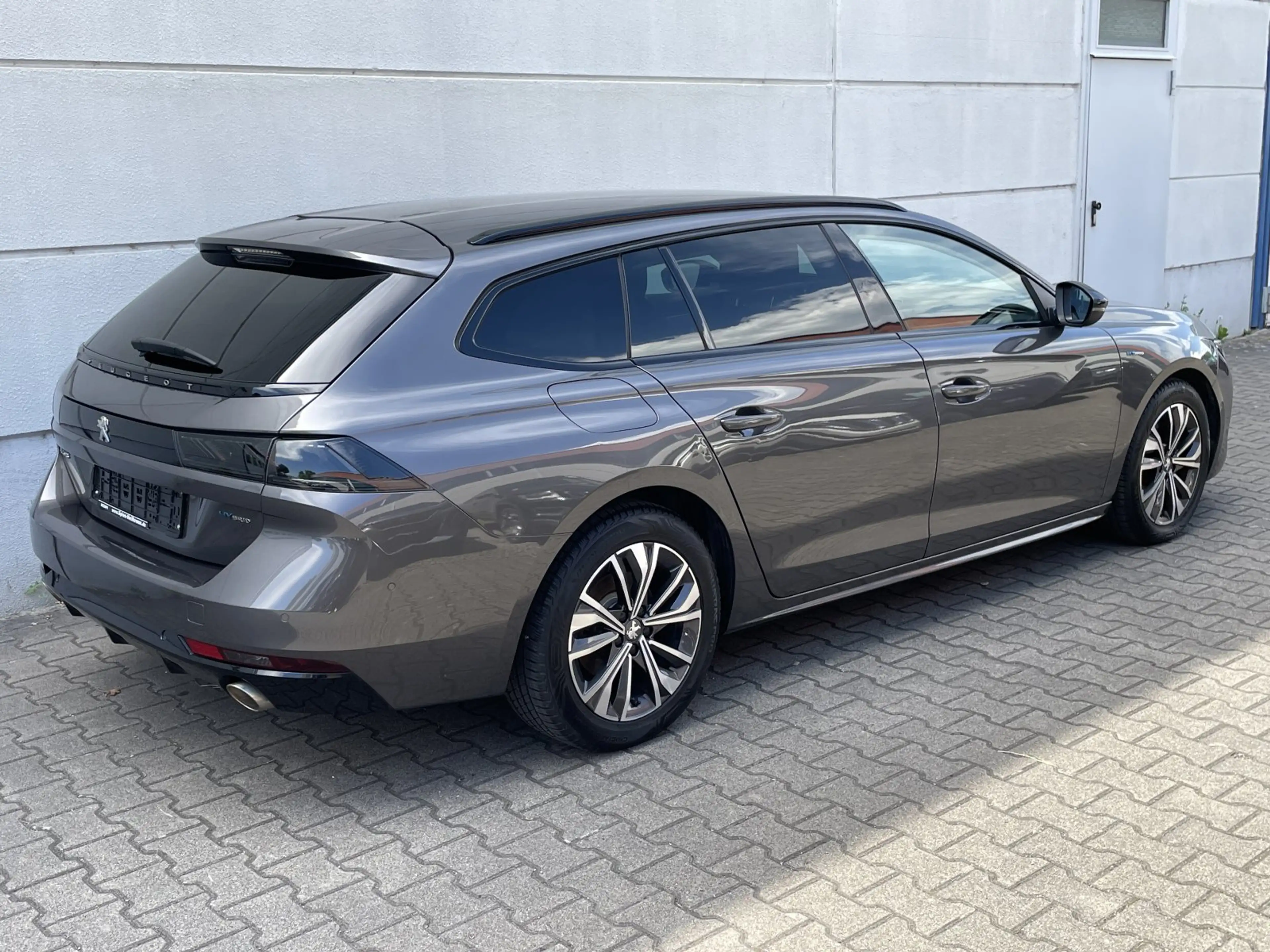 Peugeot 508 SW Hybrid 225 (Plug-In) e-AT8 Allure Pack elKoff A — photo 3