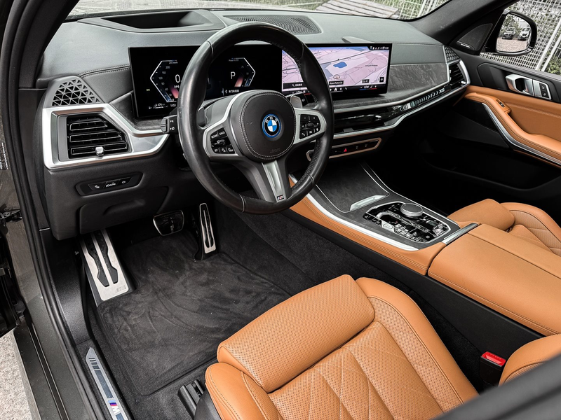 BMW X5 xDrive50e M Sport PANO AHK NAVI LED PDC V+H — photo 12