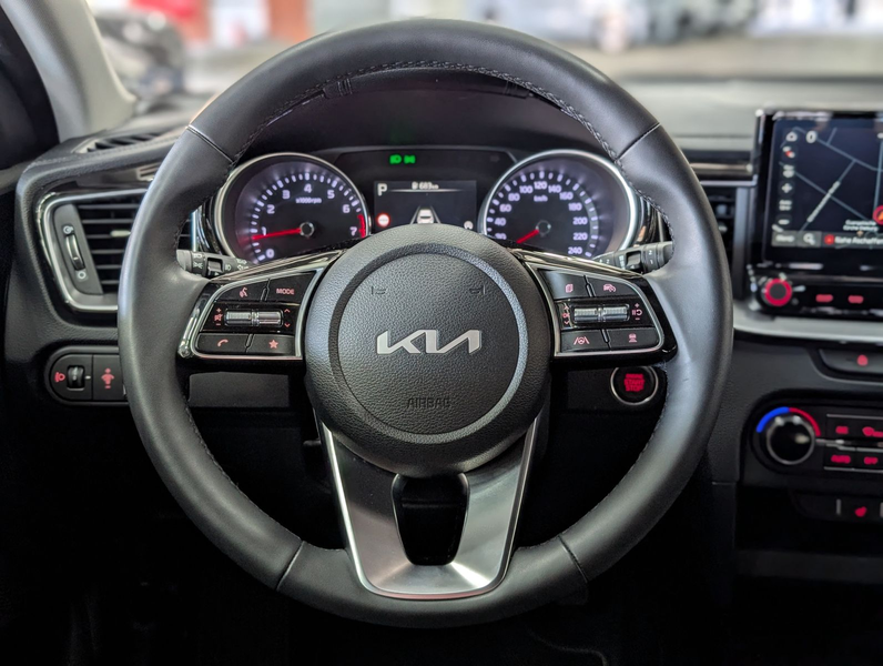 Kia Ceed SW / cee'd SW 1.5 Ultimate Style-Pak SCC JBL — photo 23