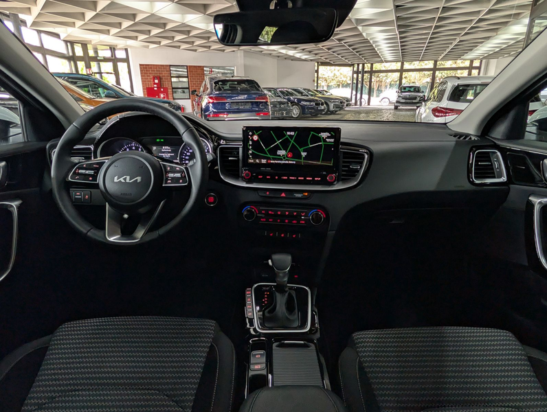 Kia Ceed SW / cee'd SW 1.5 Ultimate Style-Pak SCC JBL — photo 21