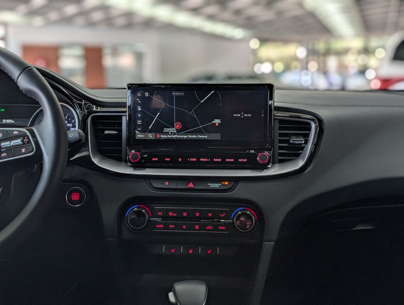 Kia Ceed SW / cee'd SW 1.5 Ultimate Style-Pak SCC JBL — photo 25