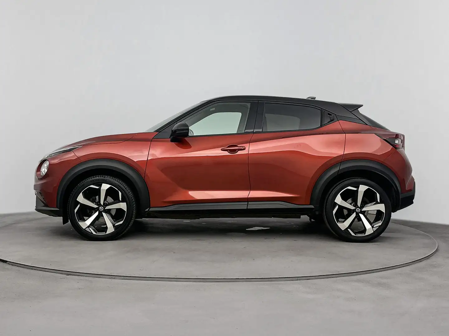 Nissan Juke 1.0 DIG-T Premiere Edition 117PK | Navigatie | Ach Rood - 2