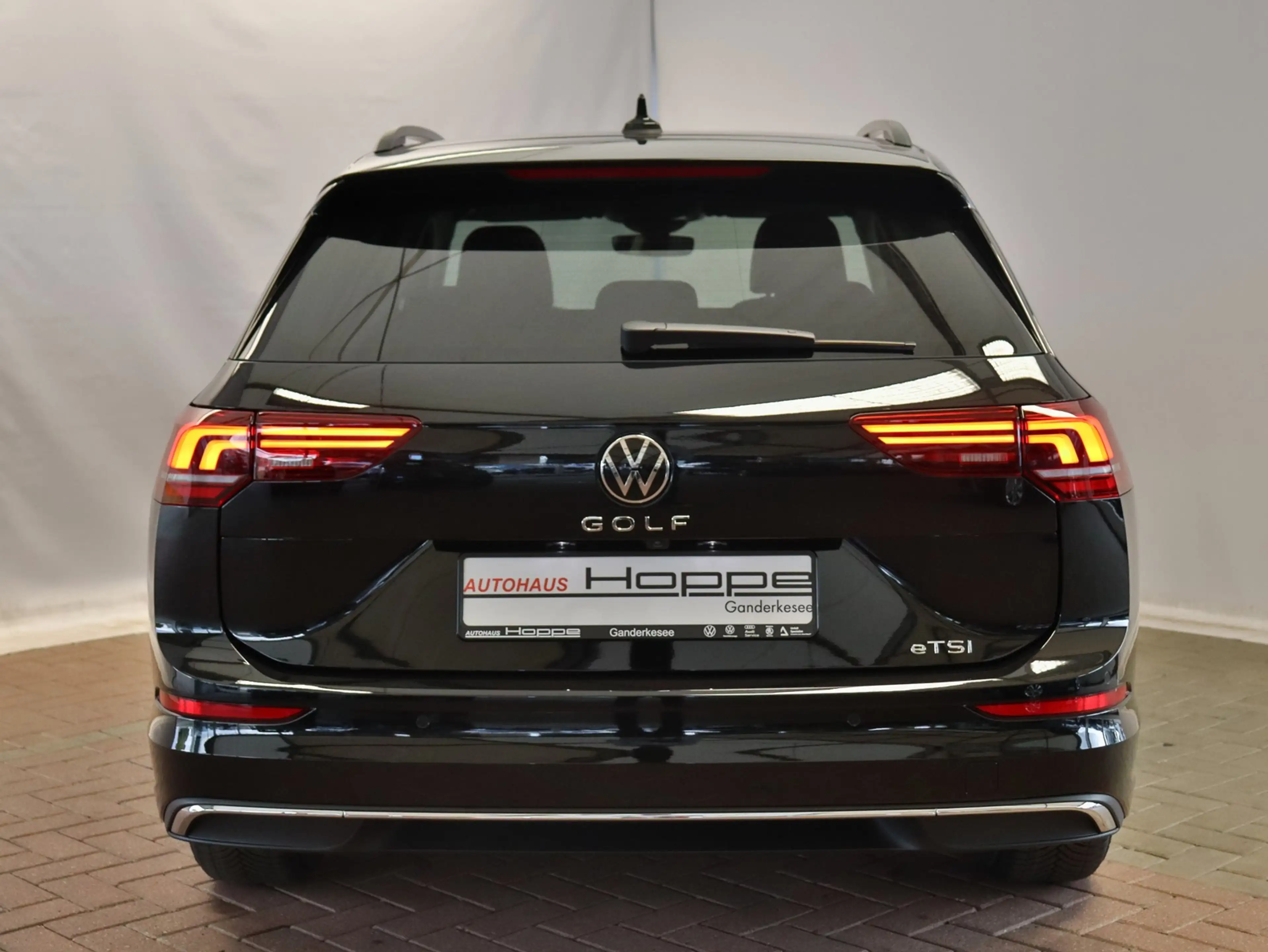 Volkswagen Golf VIII Variant Goal 1.5TSI DSG+RFKAM+ACC+AHK+SIDE... — photo 8