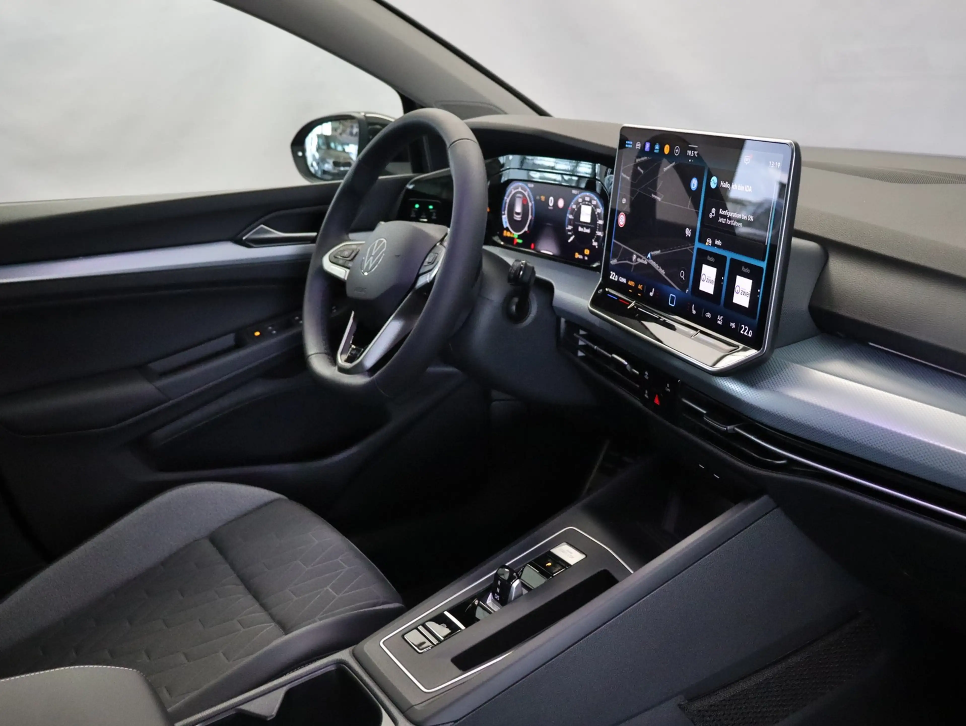 Volkswagen Golf VIII Variant Goal 1.5TSI DSG+RFKAM+ACC+AHK+SIDE... — photo 2