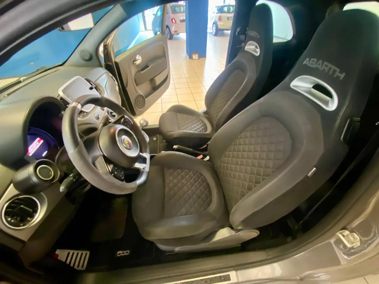 Abarth 595 2021 — фото 18