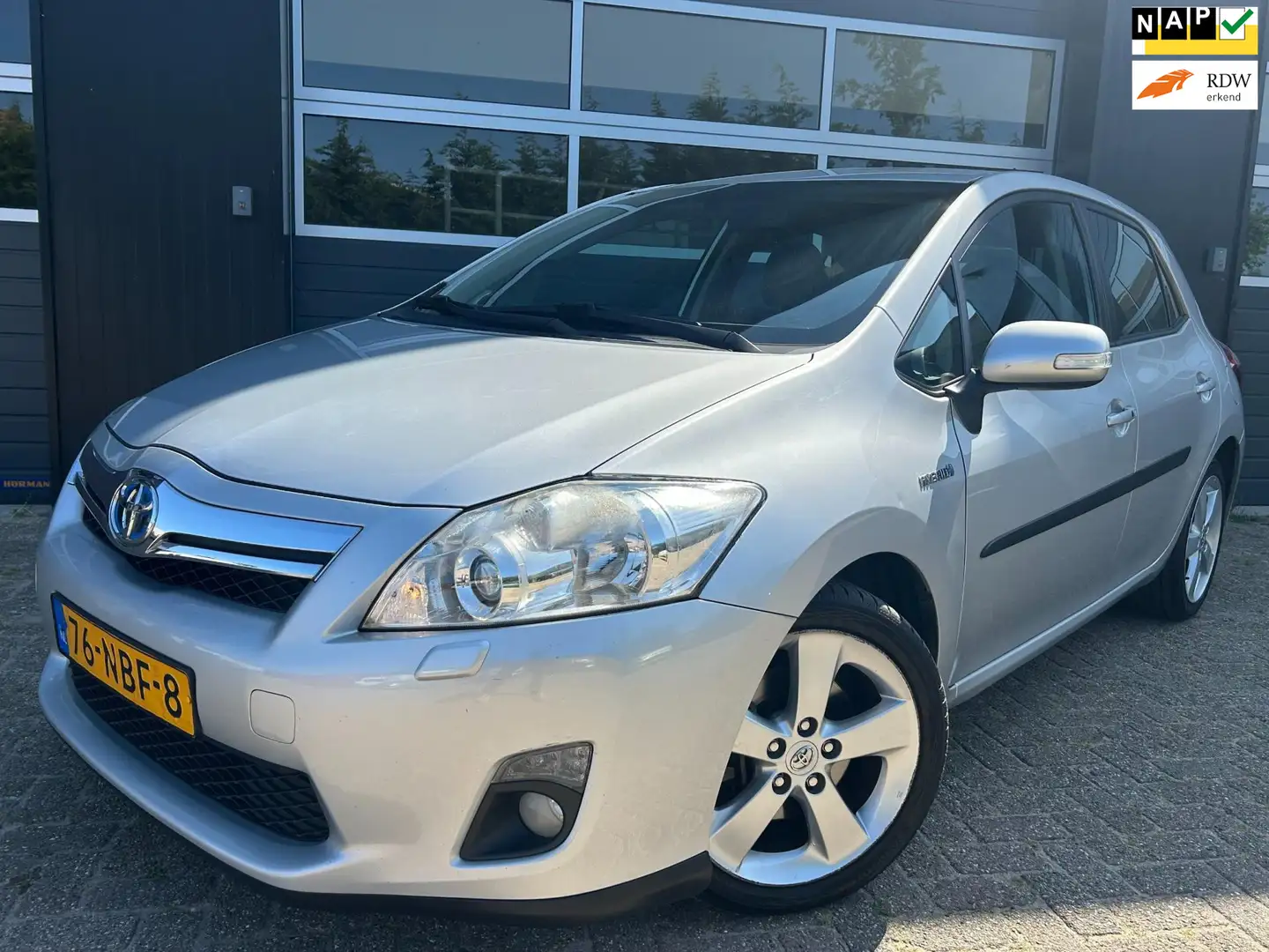 Toyota Auris 1.8 Full Hybrid Executive|Cruise control| Gris - 1