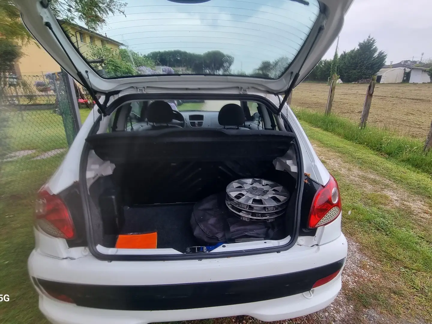 Peugeot 206 Plus 5p 1.1 X-Line eco-Gpl - 1