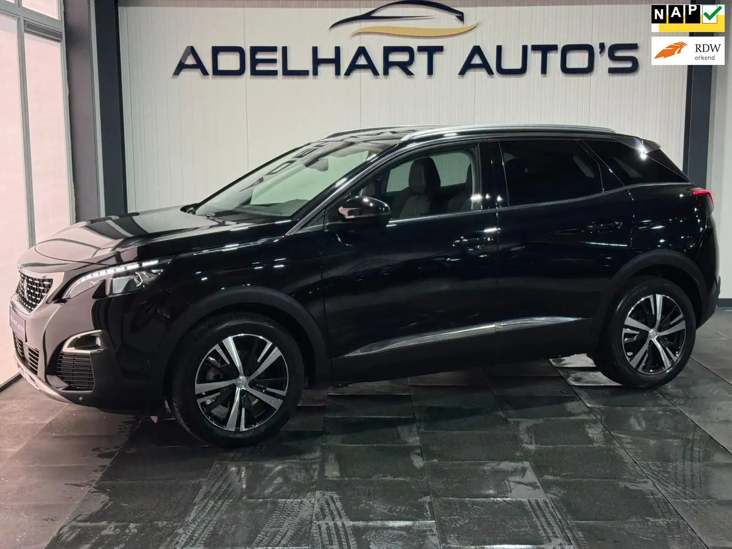 Peugeot 3008 1.2 PureTech Allure Automaat / Navigatie full map Noir - 1