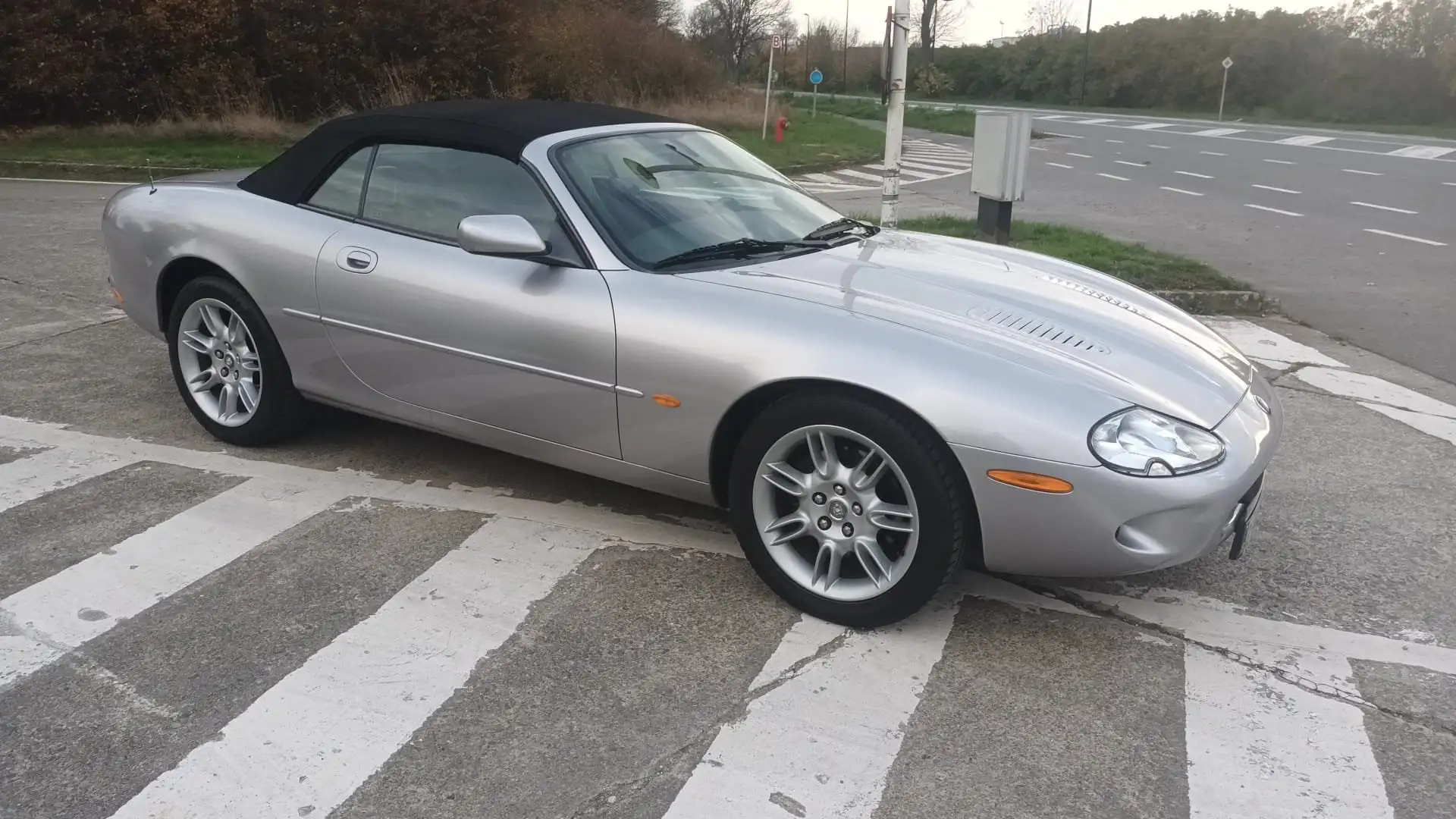Jaguar XKR 4.0i V8 32v S/C Zilver - 2