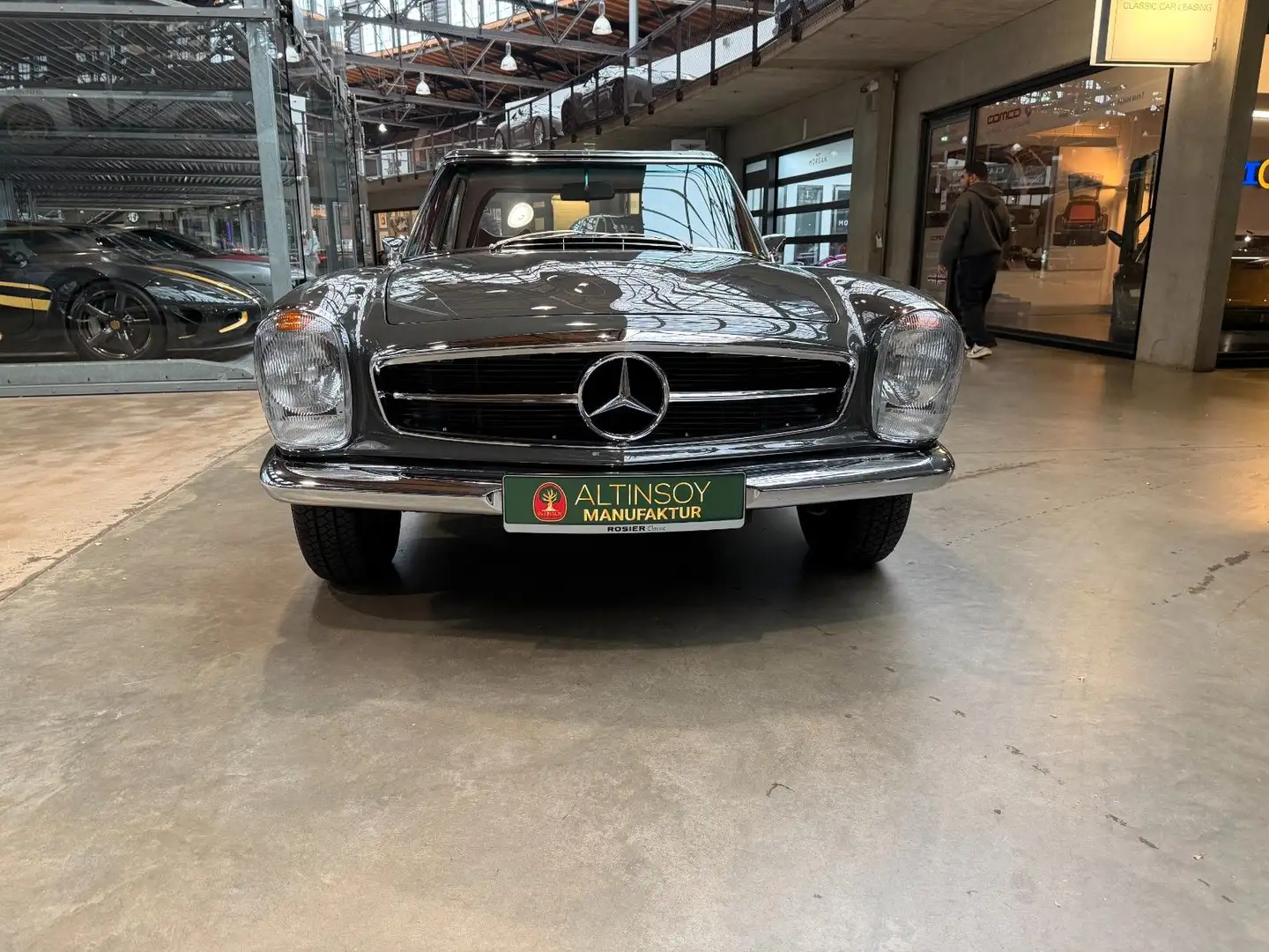 Mercedes-Benz 280 SL Pagode Note.1 Gris - 2