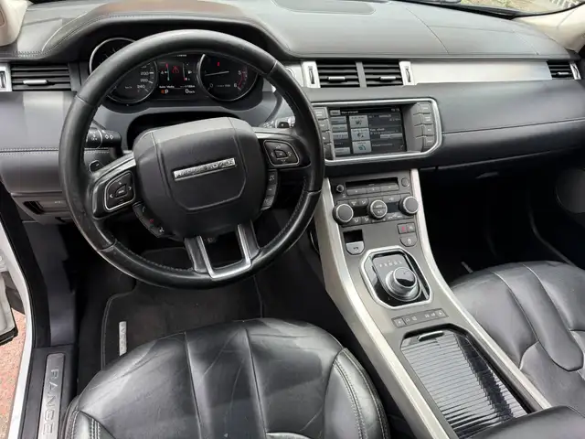 Land Rover Range Rover Evoque view 8