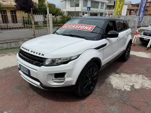 Land Rover Range Rover Evoque view 3