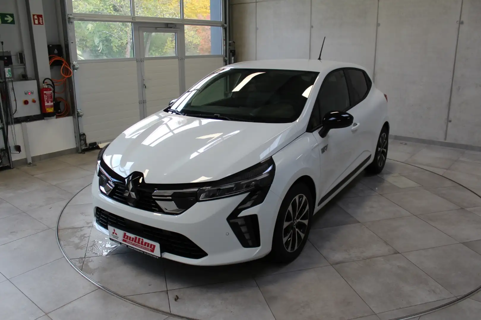 Mitsubishi Colt PLUS 1.6 Hybrid Automatik Weiß - 2