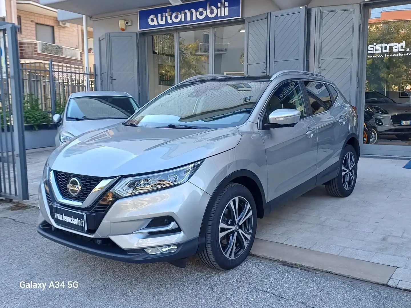 Nissan Qashqai Qashqai II 2017 1.5 dci Tekna+ 115cv dct Argento - 2