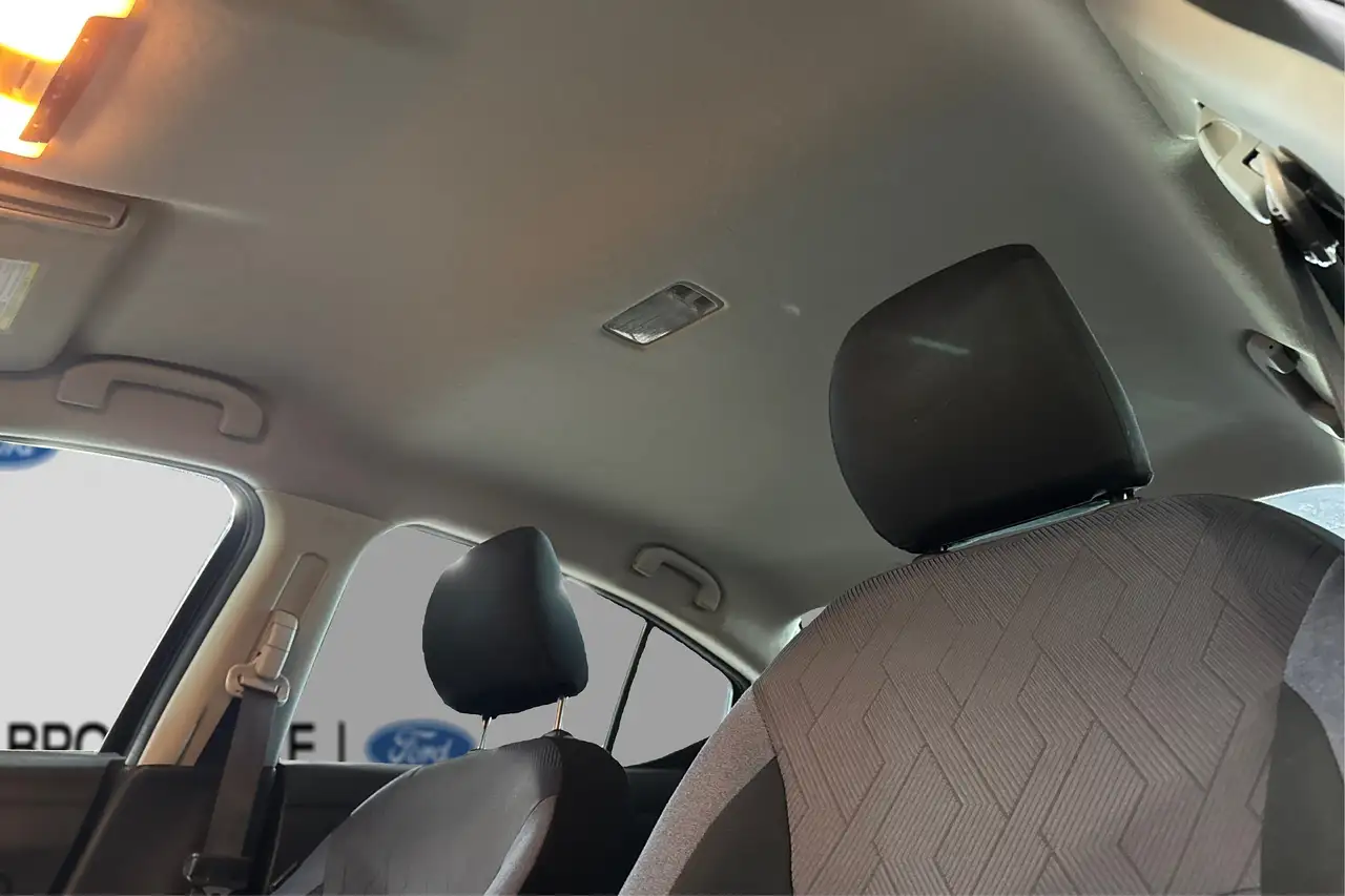 Nissan Versa снимка Nissan Versa