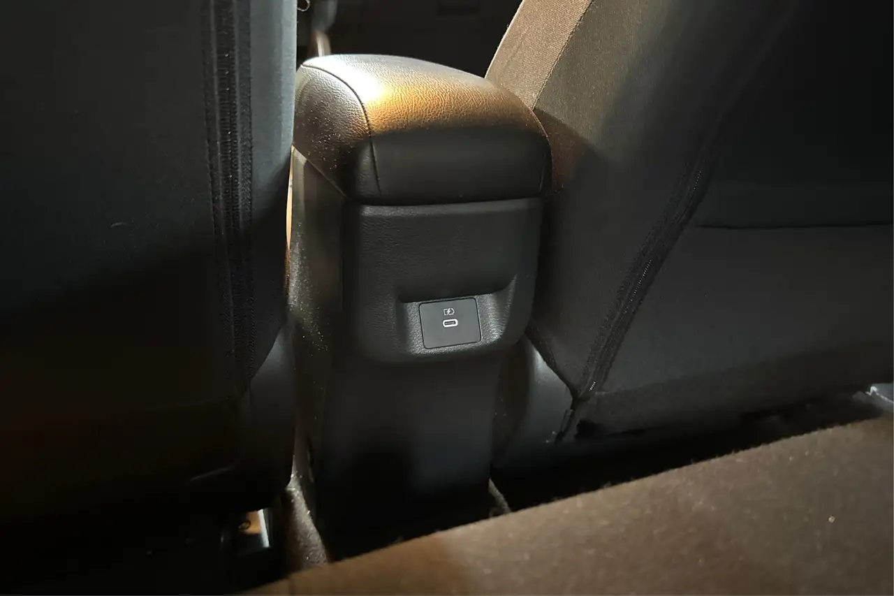 Nissan Versa снимка Nissan Versa