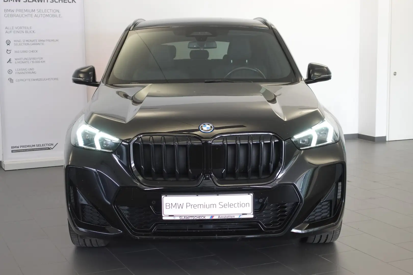 BMW X1 xDrive30e U11 Schwarz - 2