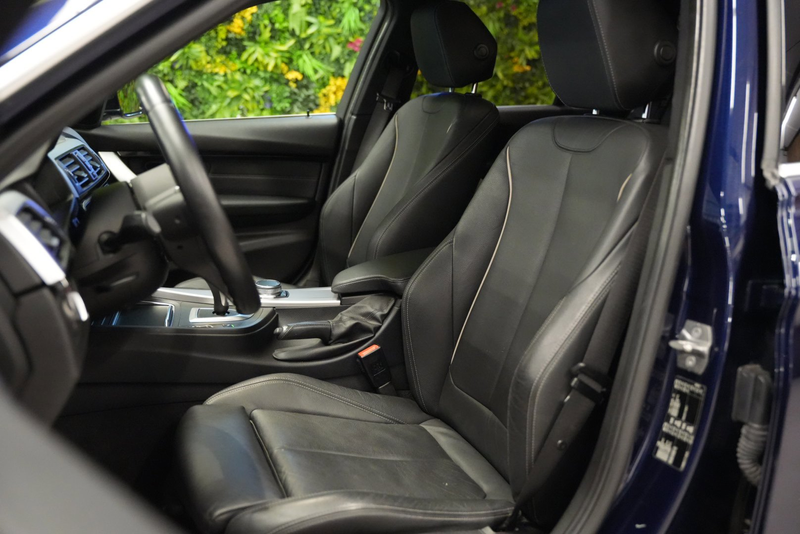 BMW 320 3-serie Touring 320i M Sport Edition / CarPlay / C — photo 7