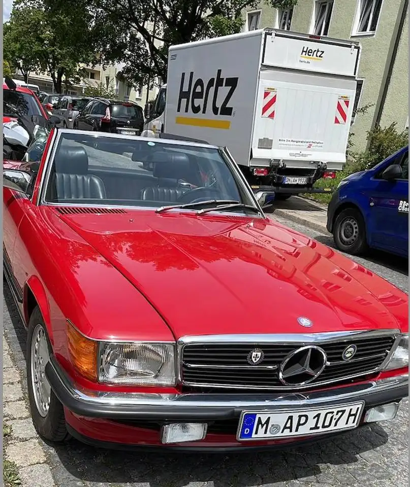 Mercedes-Benz SL 300 R 107, foto 2