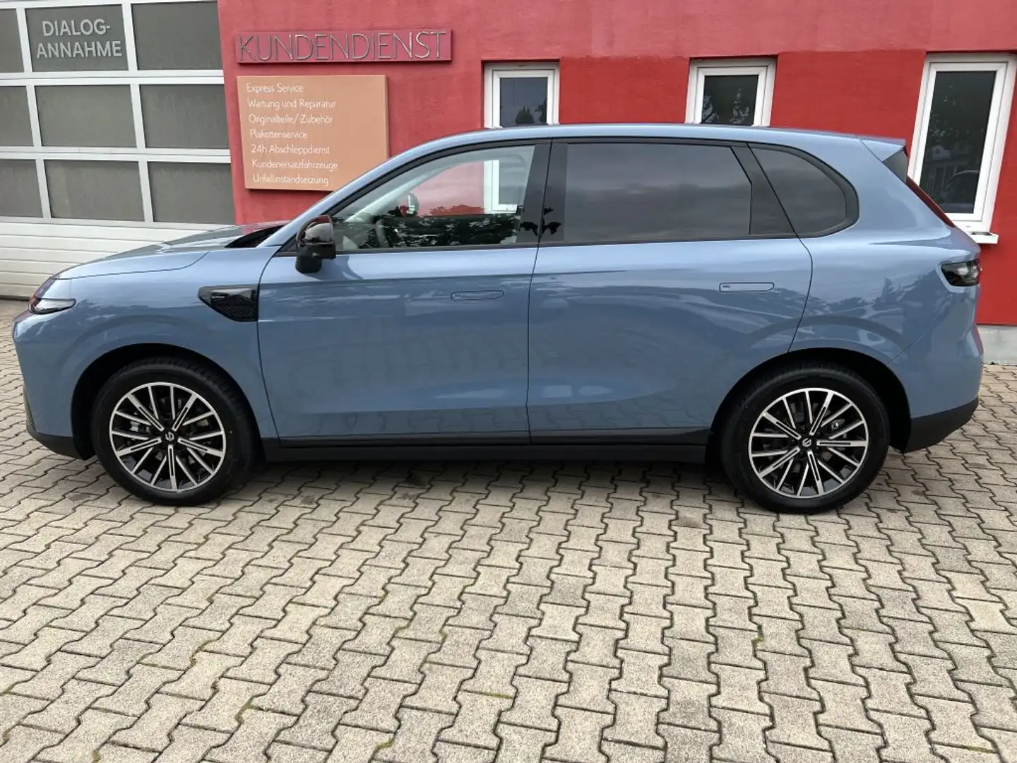 Leapmotor B10 67,1 kWh Design Pro Max Blau - 2