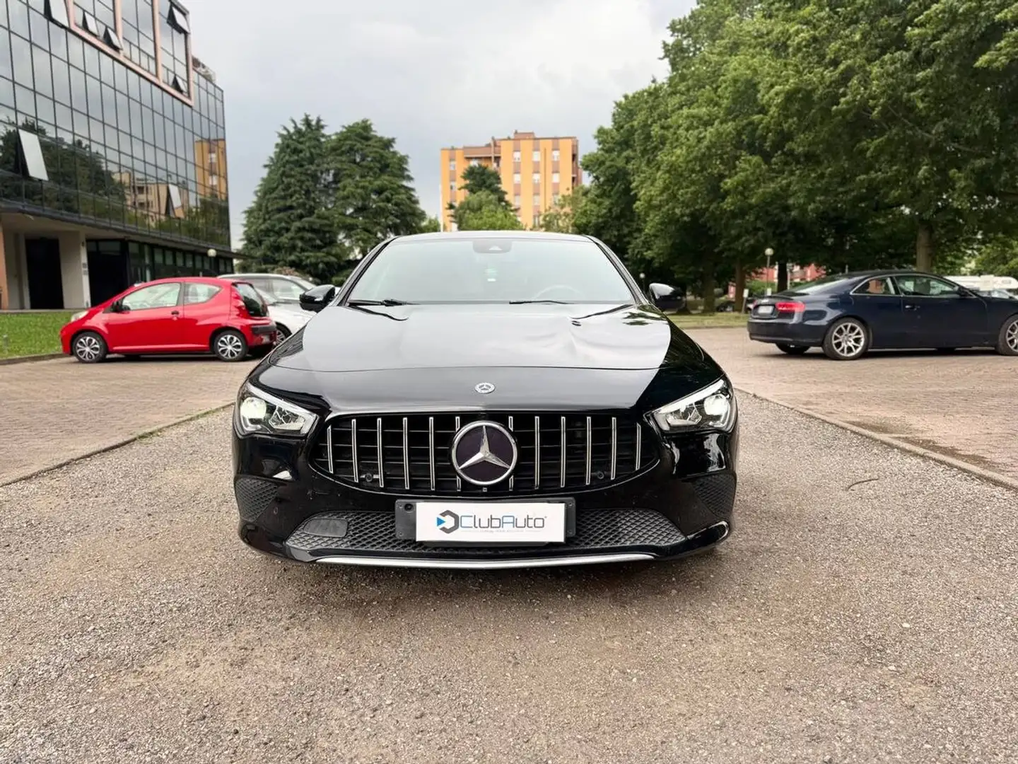 Mercedes-Benz CLA 180 180 Premium Negro - 2